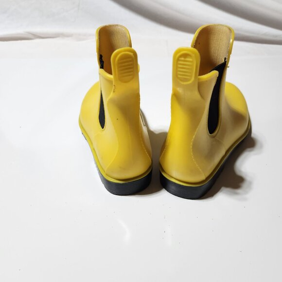 Girls' Yellow Rubber Rain Boots – Size 2 - Picture 3 of 9